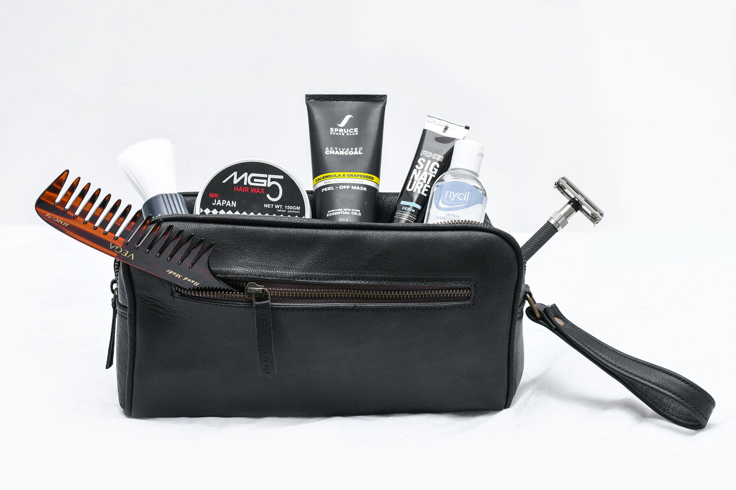Leather dopp kit, Personalized groomsmen gift, buffalo leather dopp kit, men's leather toiletry bag, mens dopp kit, toiletry leather bag