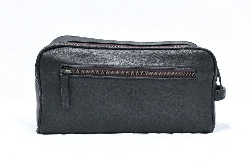 Personalized Buffalo Leather Dopp Kit – Groomsmen Toiletry Gift
