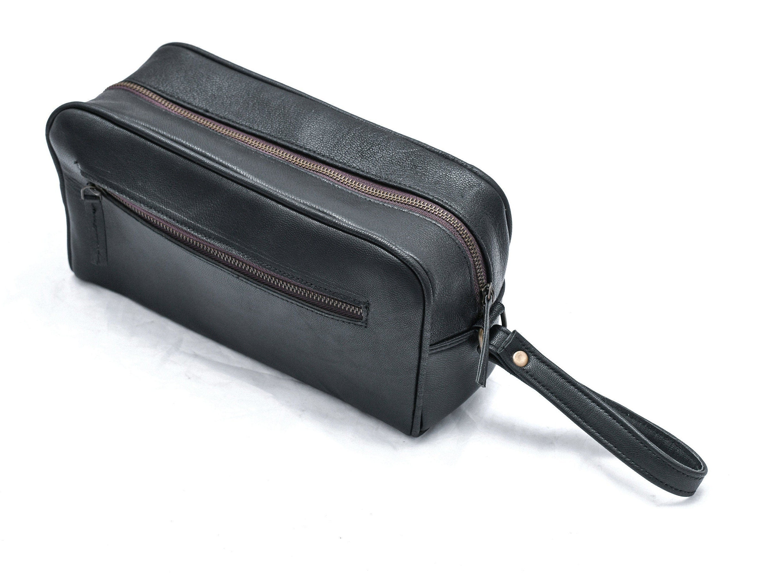 Personalized Buffalo Leather Dopp Kit – Groomsmen Toiletry Gift
