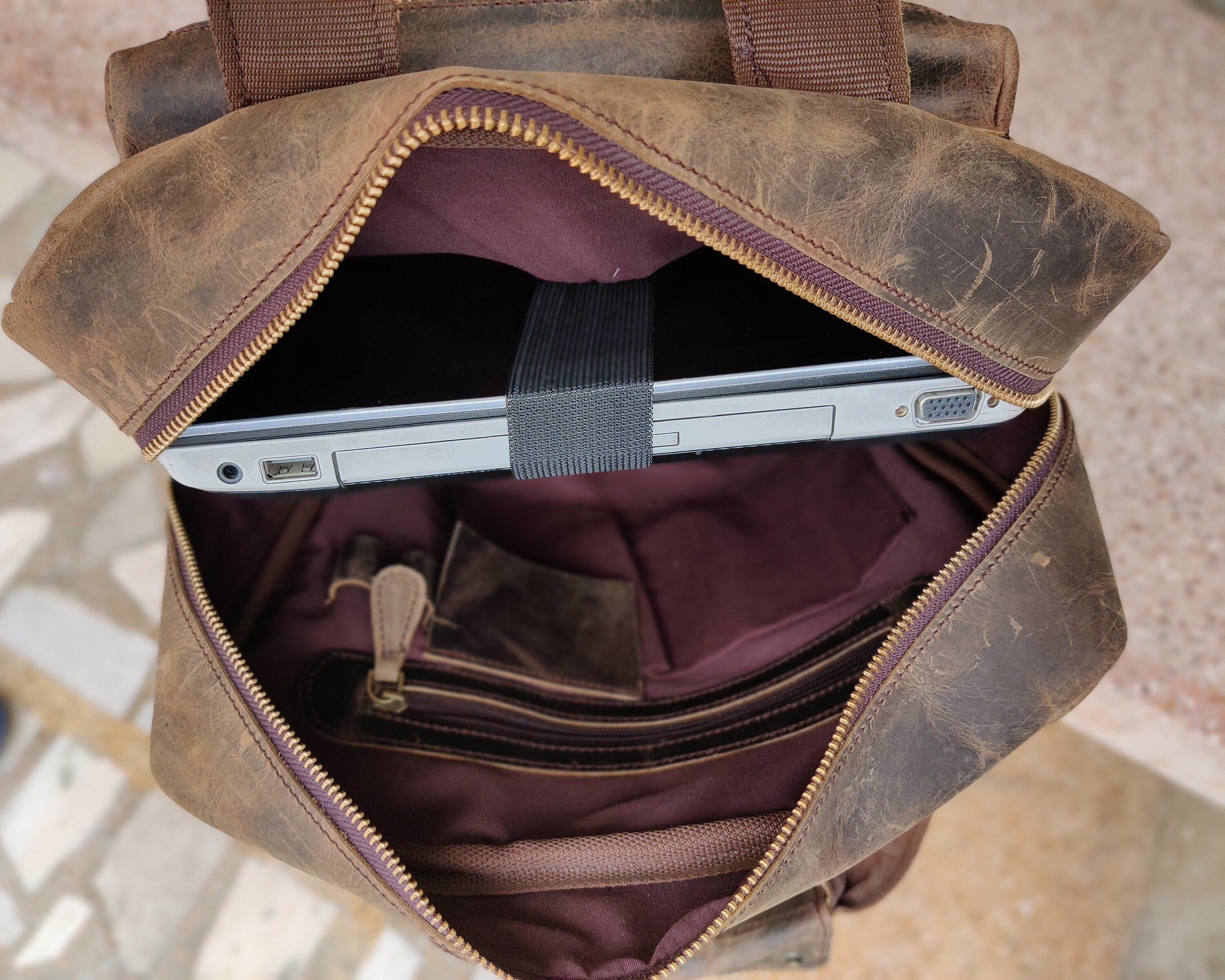 Buffalo Leather Backpack – Multifunctional Laptop Rucksack