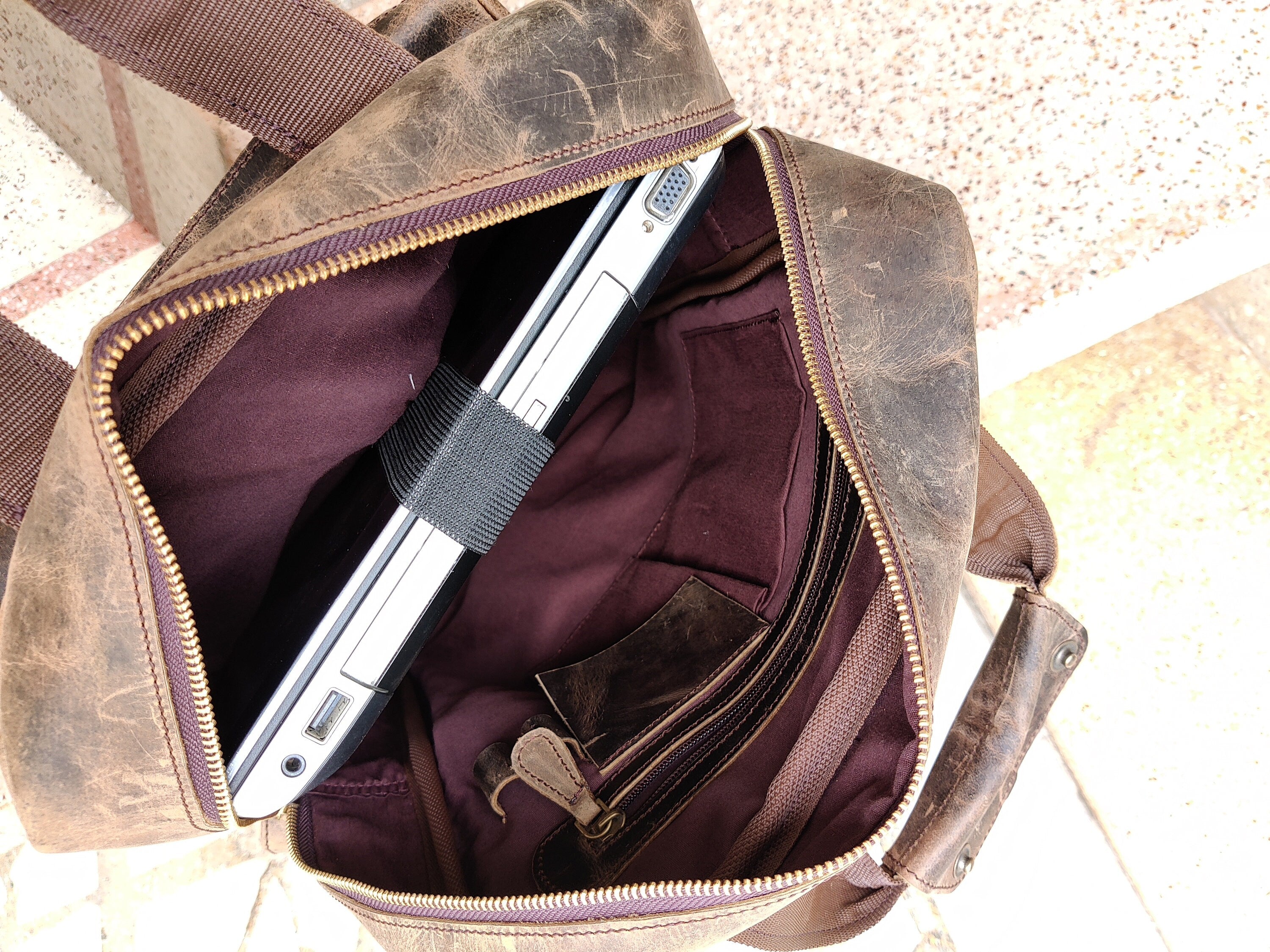Buffalo Leather Backpack – Multifunctional Laptop Rucksack