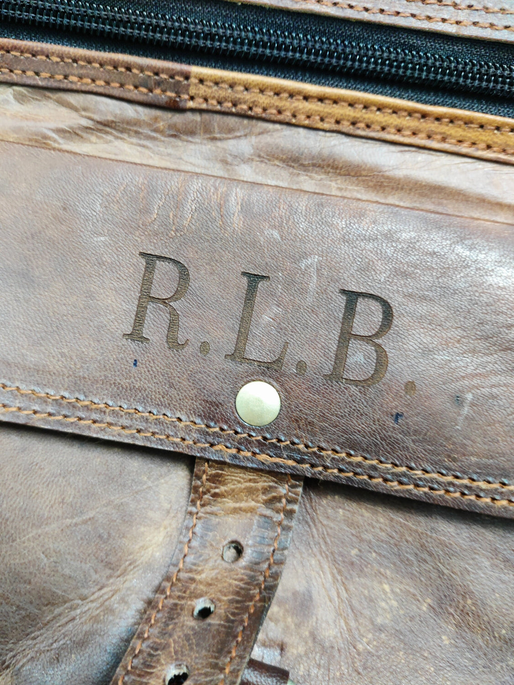 Personalized Leather Camera Bag – Vintage Saddle Bag for DSLR