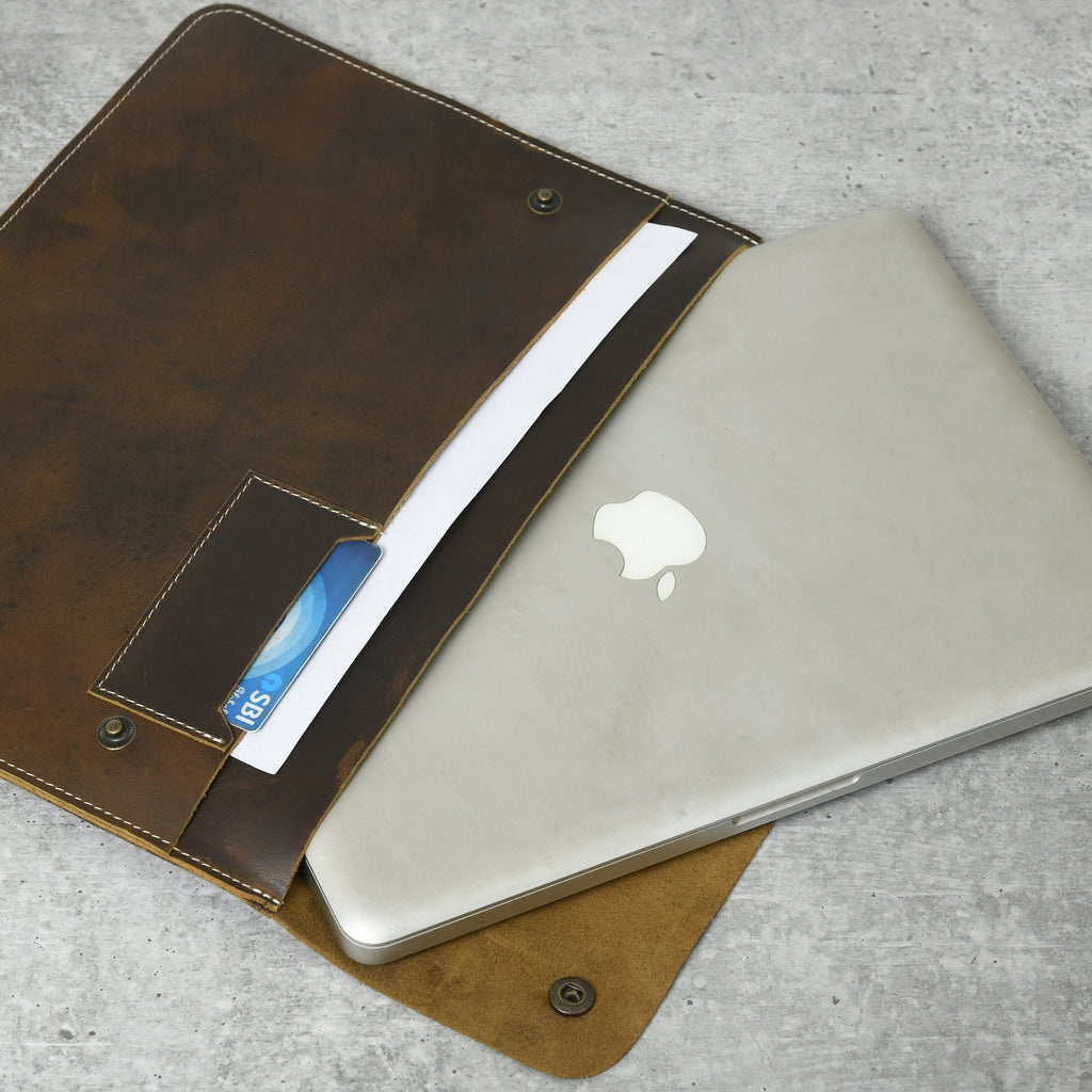 Leather MacBook Sleeve 13" & 14" – Personalized Laptop Case